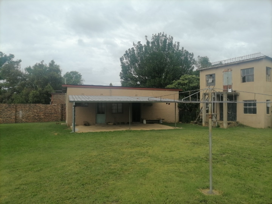 4 Bedroom Property for Sale in Leeudoringstad North West